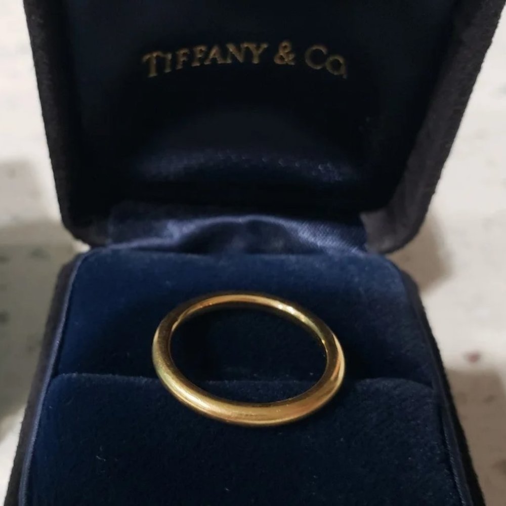 Tiffany & Co Gold Engagement Ring Eternity Classic Style Band Jewelry Authentic